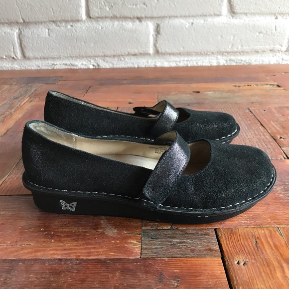 sparkly nursing clogs